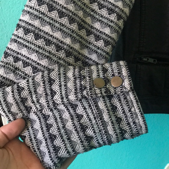 Faux leather Aztec jacket - Picture 3 of 6